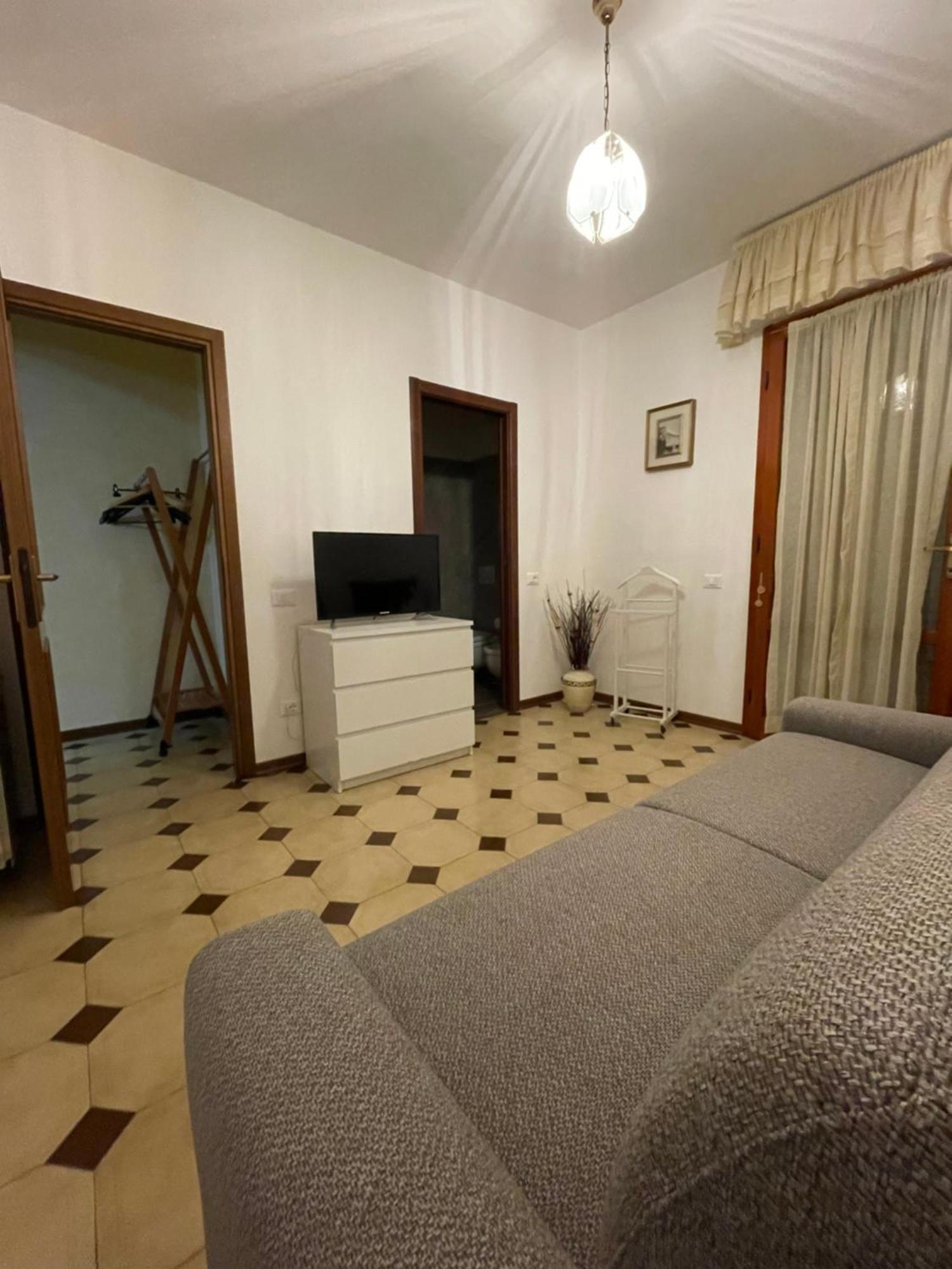 Casa Ceragioli Villa Viareggio Buitenkant foto
