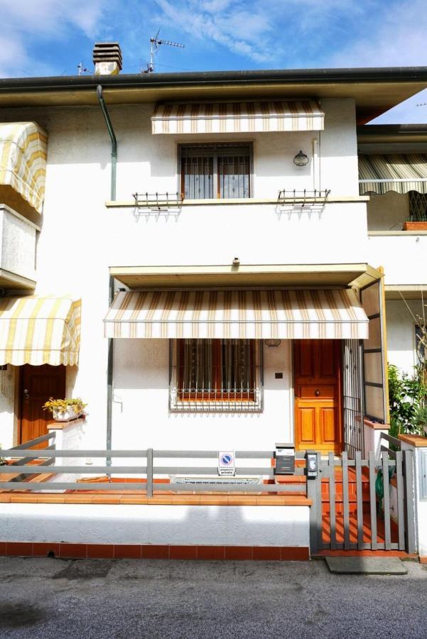 Casa Ceragioli Villa Viareggio Buitenkant foto